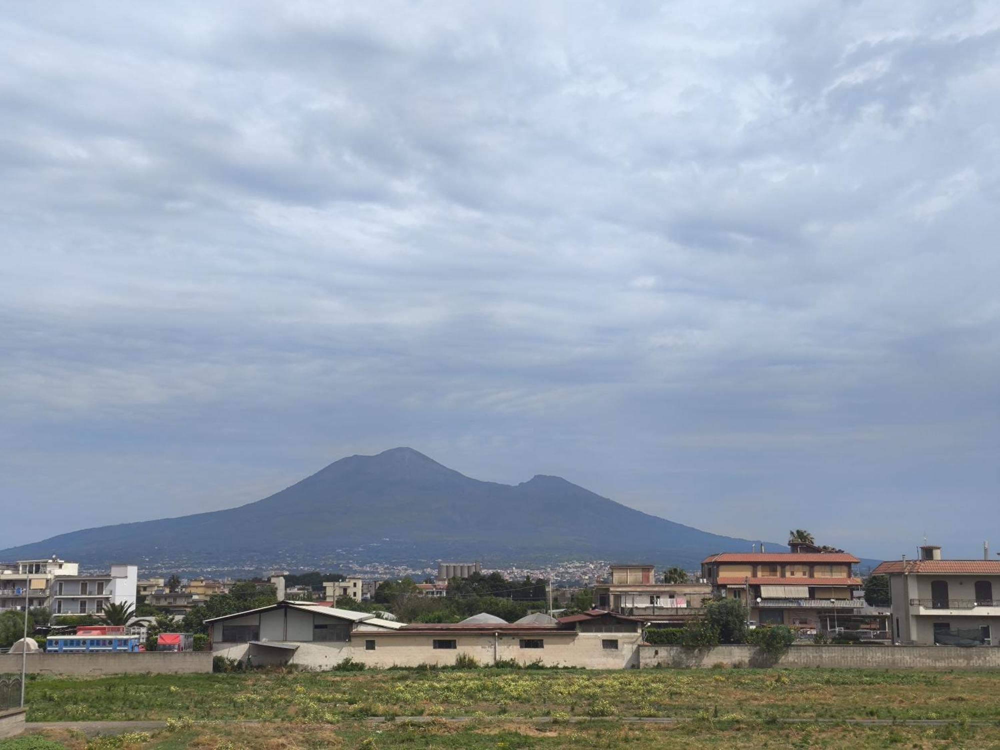 Lilla Housing Apartamento Castellammare di Stabia Exterior foto