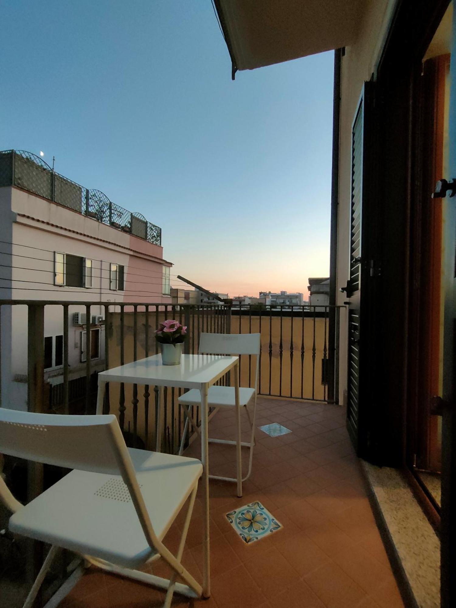 Lilla Housing Apartamento Castellammare di Stabia Exterior foto
